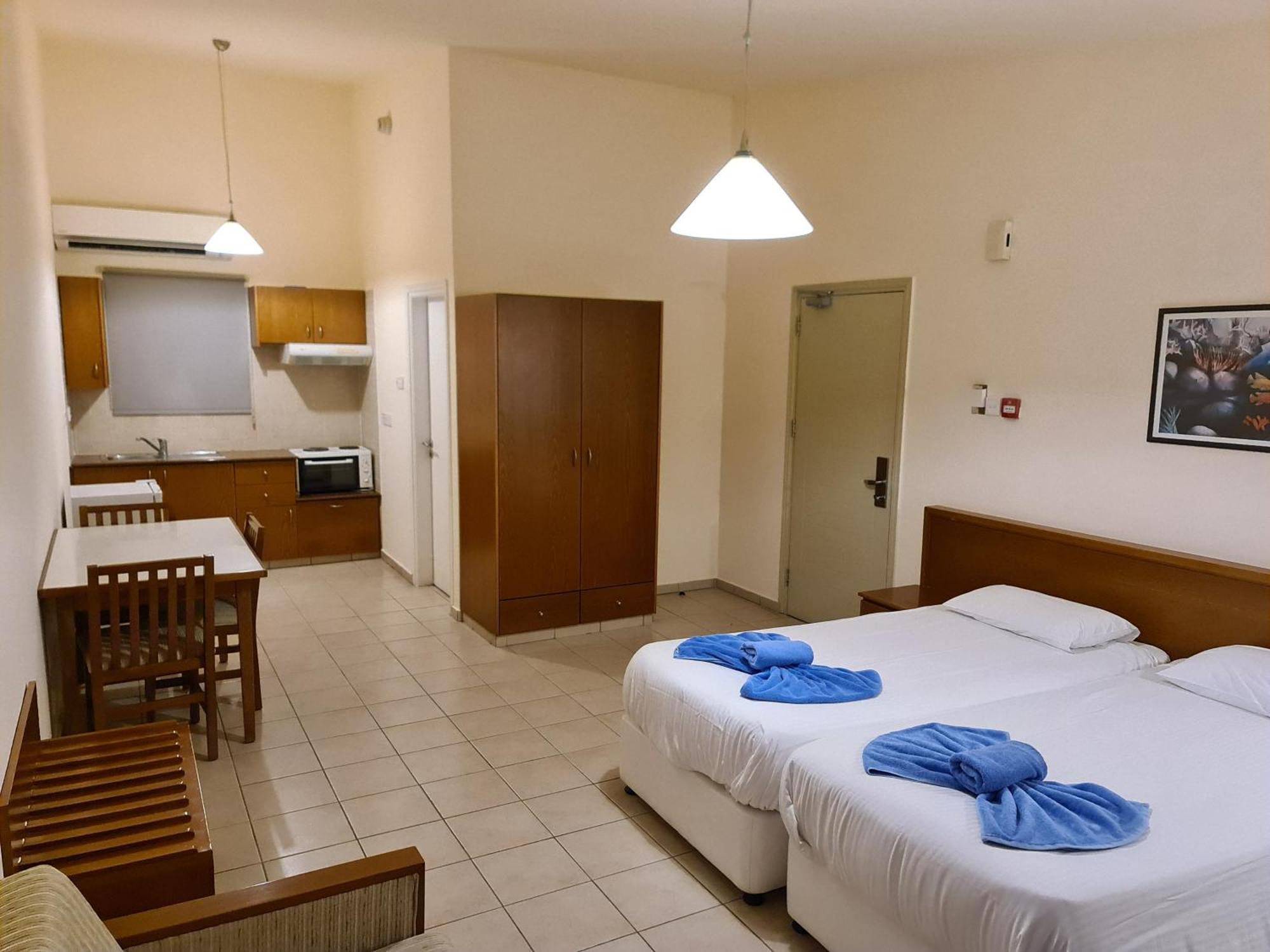 Nissiana Hotel & Bungalows Agia Napa Exterior foto