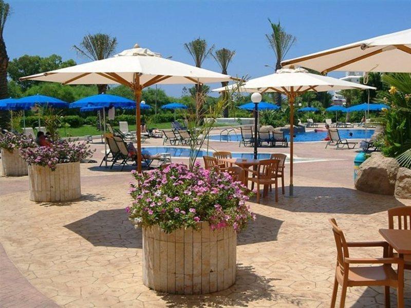 Nissiana Hotel & Bungalows Agia Napa Exterior foto