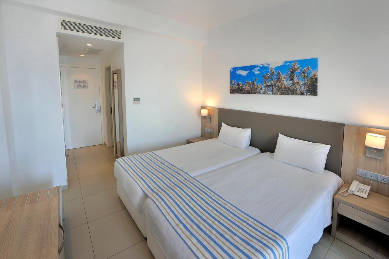 Nissiana Hotel & Bungalows Agia Napa Exterior foto